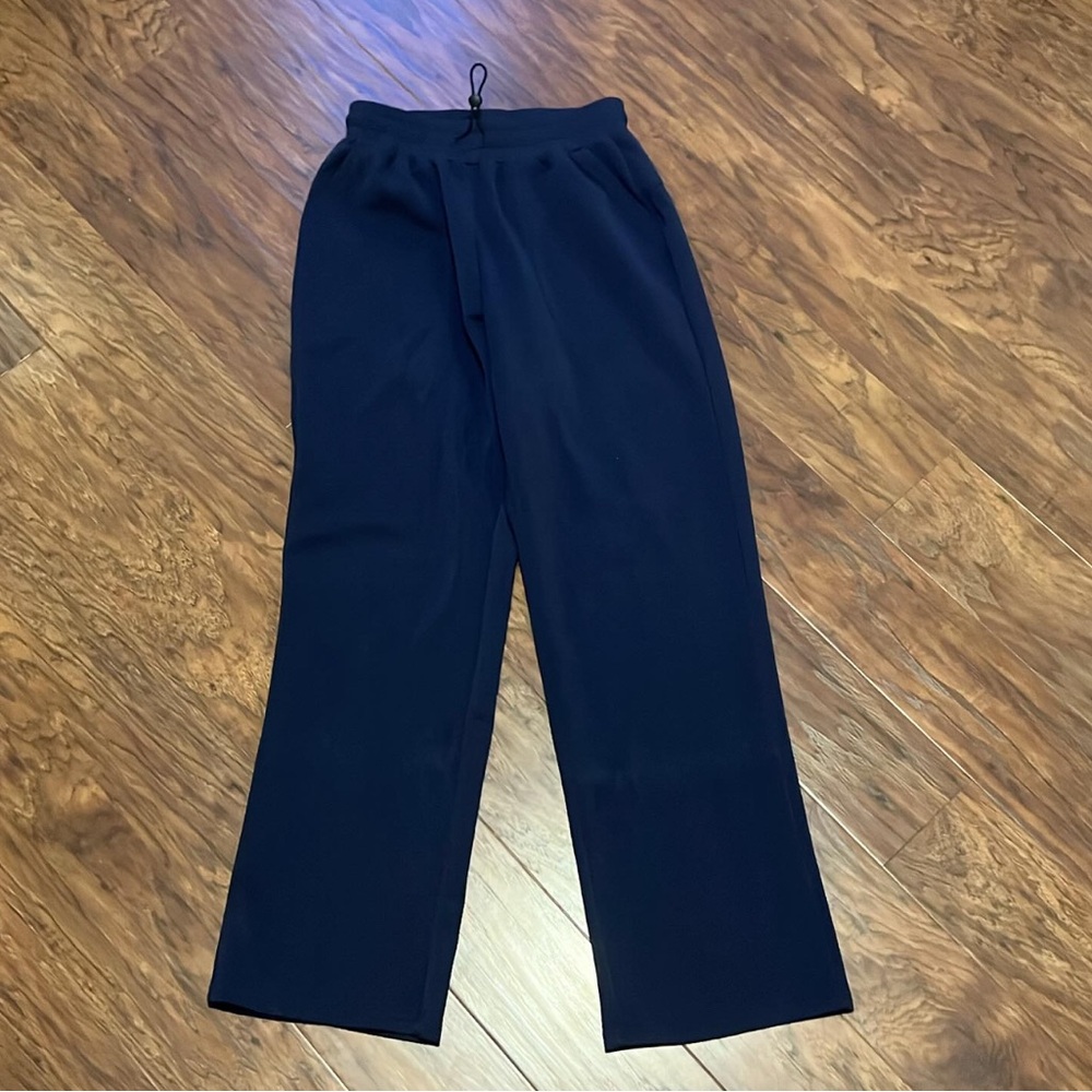 Women’s drawstring athletic sweats